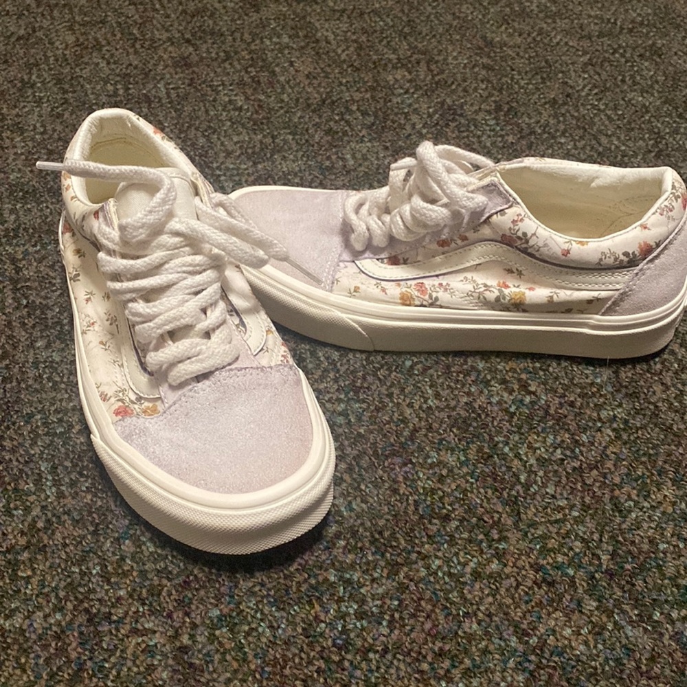 Floral Vintage Old Skool Vans size 7.5